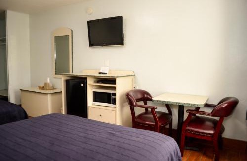 Parker Ridge Hotel | Economy Inn