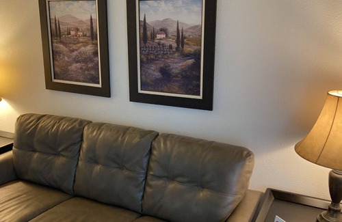 Baseline Sub Apartment | Economy one bedroom walking distance to CU Boulder