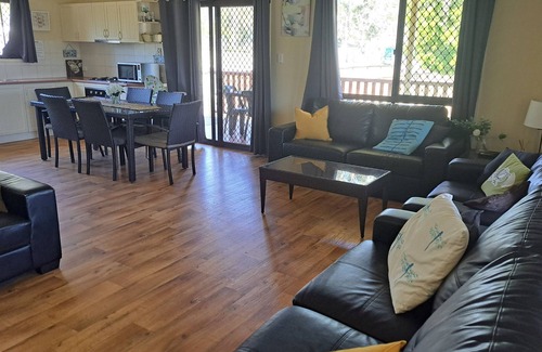Luscombe House | Ecopark Fishing World Lodge. Perfect for Families, Couples and Large Groups