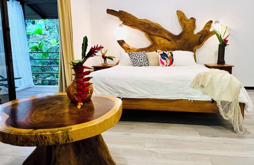 Manuel Antonio Resort | ECOTICA Boutique Hotel