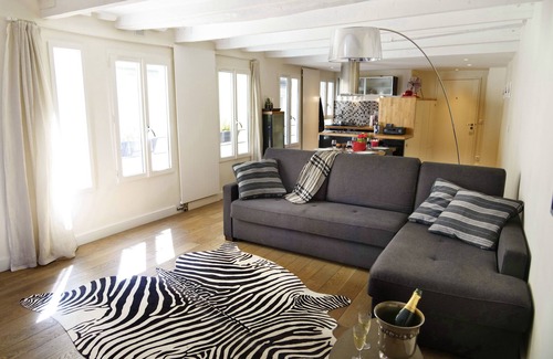 Paris City Center Apartment | Ecrin à Bijoux - Central and Charming apartment with A/C in historical property