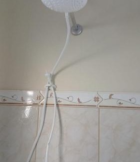 Guaratingueta House | Edícula quarto suíte, confortável e bem localizado