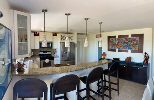Alice Town House | Eddy's Beach House