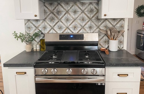 Wrightwood Cabin | Edelweiss Haus Wrightwood! AC, Sauna, Firepit, BBQ, EV Charging