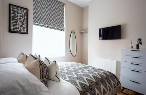 Islington Apartment | Eden Apartment - Islington - 2 bed with terrace