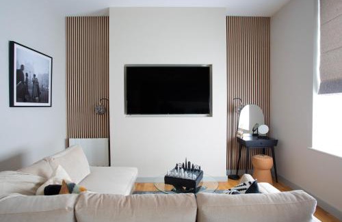 Islington Apartment | Eden Apartment - Islington - 2 bed with terrace