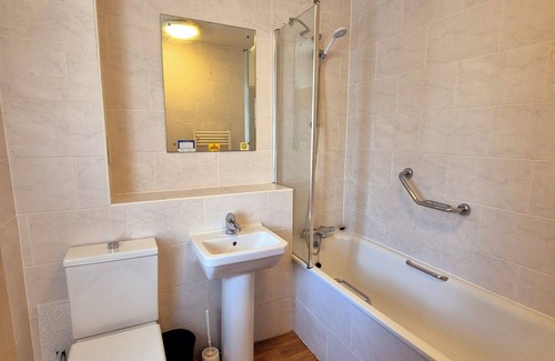 Rushyford Hotel | Eden Arms Hotel, Durham