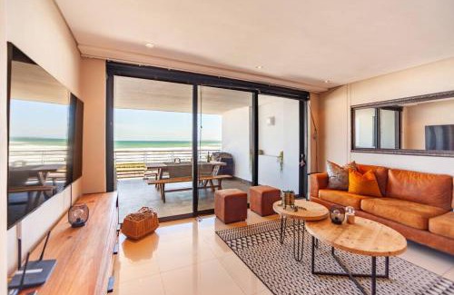 Big Bay Apartment | Eden Beachfront apartment with inverter back up