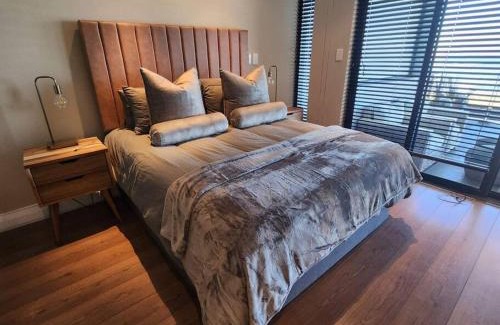 Big Bay Apartment | Eden Beachfront apartment with inverter back up