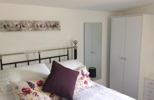 Tonbridge Cabin | Eden Lodge