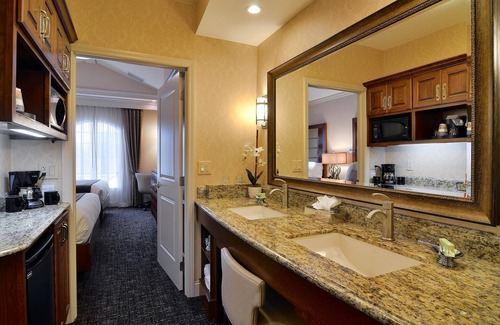 Lancaster Hotel | Eden Resort and Suites, BW Premier Collection