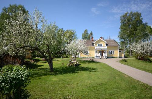 Skultuna House | Eden's Garden Cottages