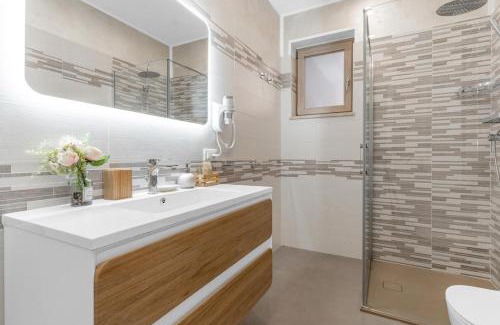 Castiglione delle Stiviere Apartment | Eden Suite, Patio & BBQ near Lake Garda