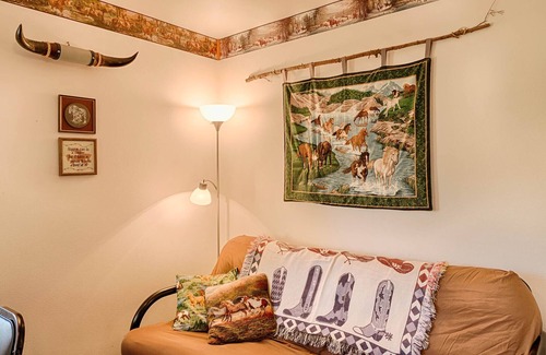 Oroville House | Eden Valley Guest Ranch