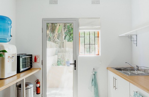 Sheffield Beach Cottage | Eden View Cottage.