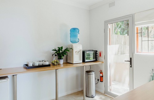 Sheffield Beach Cottage | Eden View Cottage.