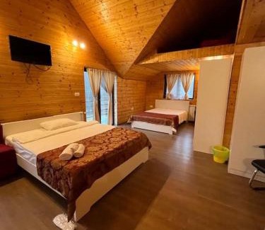 Adunati House | Eden Villa