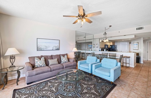 Ono Island Condo | Eden West 408 by Liquid Life