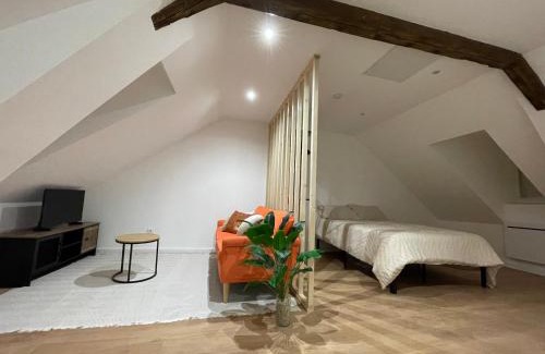 Saint-Quentin Apartment | Edenly Stay