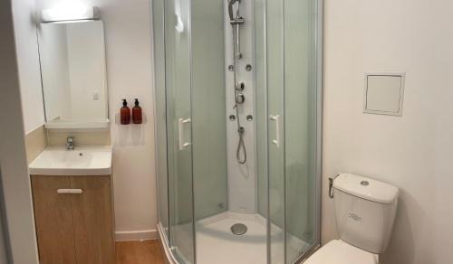 Saint-Quentin Apartment | Edenly Stay