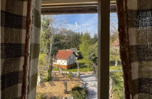 Ivancna Gorica Apartment | Edenski vrtTwo-Bedroom Apartment with Terrace