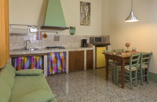 Castel San Gimignano Apartment | Edera Apartment in a small tuscan village of San Gimignano Municipality