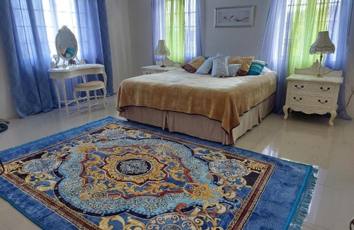 Mammee Bay House | Edes Phoenix Grandeur Getaway