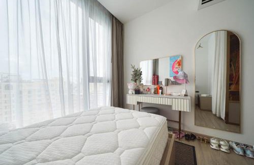 Pattaya Bay Apartment | EDGE Central Pattaya 2bdrm Balcony Ocean View