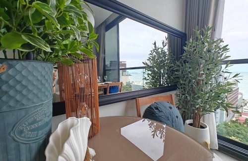 Pattaya Bay Apartment | Edge Central Pattaya by Mickey