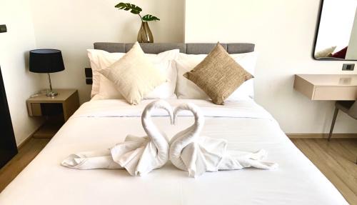Pattaya Bay Apartment | Edge Central Pattaya, Luxury Place, High Speed internet