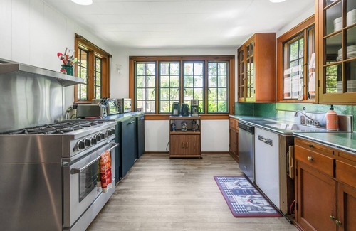 Fort Erie House | Edgemere Escape