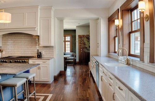Gloucester House | Edgemoor Estate 13 Beds 6.5 Bath (Sleeps 26) - Heated Pool Jacuzzi Beach
