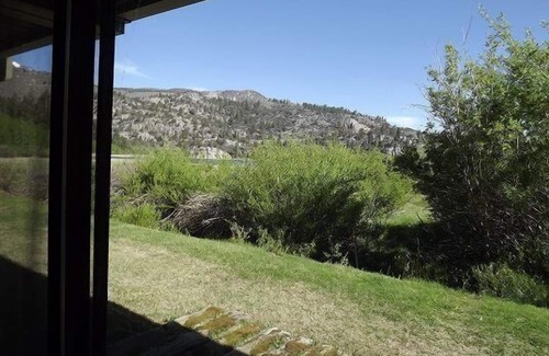 June Lake Condo | Edgewater #1 , June Lake View! Lower unit