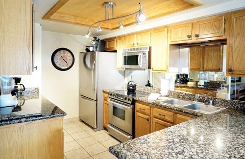 June Lake Condo | Edgewater 18- June Lake, Walk to the village!