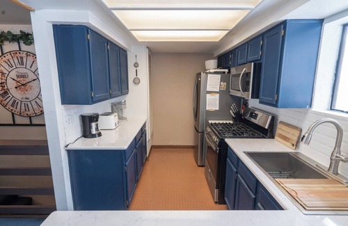 June Lake Condo | Edgewater #6 2 bed/2 bath
