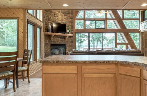 Innsbrook Ski Chalet | Edgewater Escape by Sarah Bernard, with Hot Tub