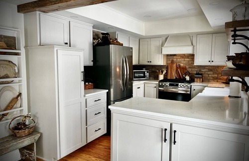 Edinboro Cottage | Edgewater Escape…Cozy waterfront cottage nestled in the center of Edinboro!