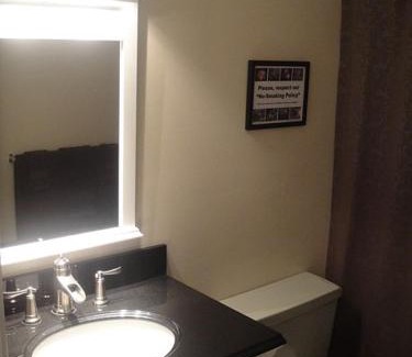 Campbell River Hotel | Edgewater Motel