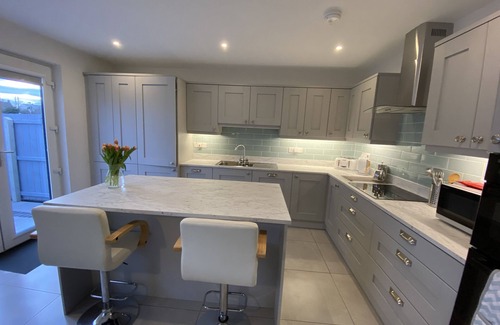 Annalong House | Edgewater - Picturesque Townhouse in the Kingdom of Mourne - 4 star NITB rated