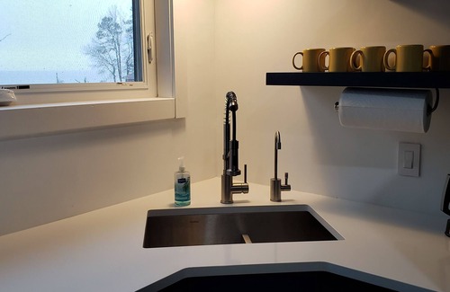 Hertford Apartment | Edgewater Pirates Den Beautiful Water Front. 1 bedroom, bath, Water front funn