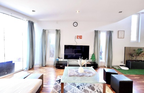 Maribyrnong House | Edgewater Rivera Entire 4 BR 2 Story House, Edgewater Rivera Holiday Rental
