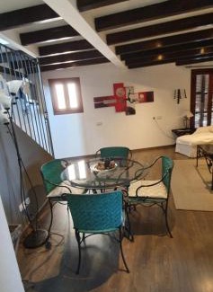 Moscari Apartment | Edificio Can Roses