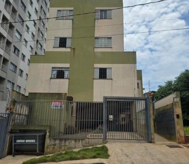 Maringa Apartment | Edificio Hayannes - 1 Quarto - 1 Cozinha - 1 Banheiro - Garagem Coberta - Taxa Para Hospede Com Pets