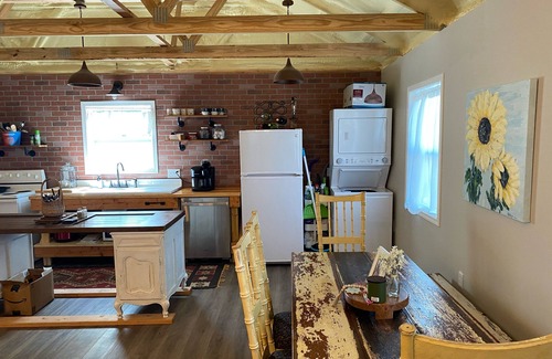 Edina Cabin | Edina Missouri New Cabin in Rural Area
