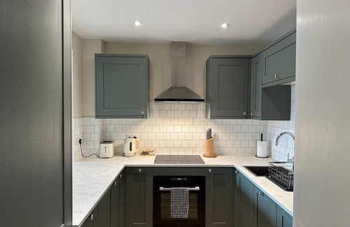 Leith Apartment | Edinburgh Charm Apartment near Springfield Lane