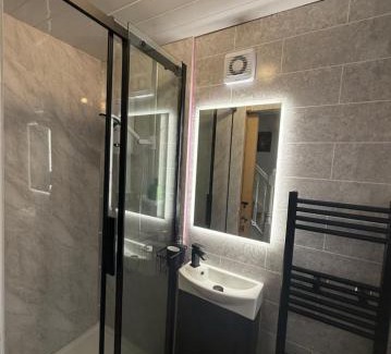 Longcroft House | Edinburgh city break room