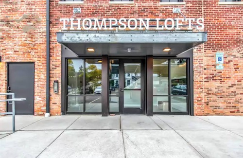 Ypsilanti Apartment | Edison Place: Premier Industrial Modern Downtown 1 BR Loft