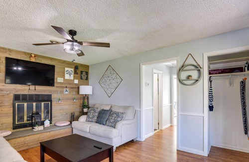 Edison House | Edison Vacation Home: 1 Mi to Train Station to NYC