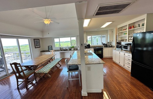 Edisto Island House | Edisto Deep Water - Dock and Boat Ramp - Recently Renovated - 40-acres
