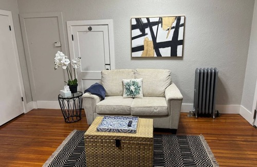 Pueblo Apartment | Edit The Lofts on Colorado, 114A
